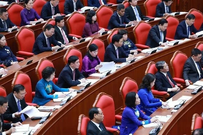 Second working day of 13th Party Central Committee’s 10th plenum, discusses theoretical and practical issues regarding socialist-oriented reform