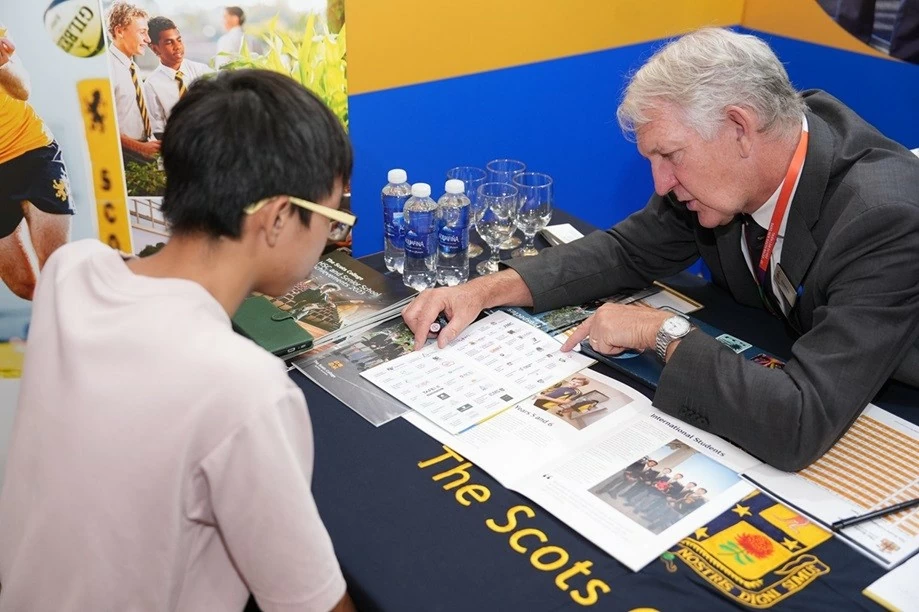 More than 1,300 students and parents attended New South Wales education showcase in Vietnam More than 1,300 students and parents attended New South Wales education showcase in Vietnam
