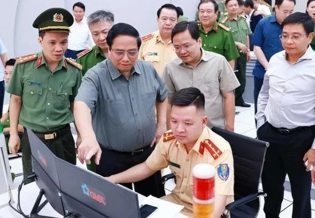Prime Minister Pham Minh Chinh at a conference on September 22 in Bac Ninh, marking one year of the province's implementation of the Bac Ninh urged to strengthen traffic safety model for nationwide expansion