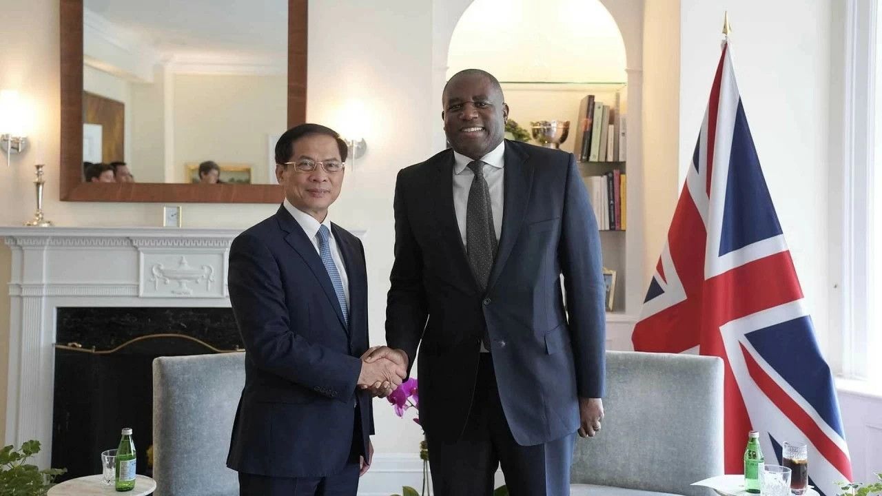 Deputy PM, FM Bui Thanh Son held many bilateral meetings on UNGA occasion Deputy PM, FM Bui Thanh Son held many bilateral meetings on UNGA occasion