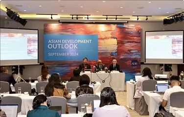 ADB remains upbeat about Vietnam’s economic prospect ADB remains upbeat about Vietnam’s economic prospect