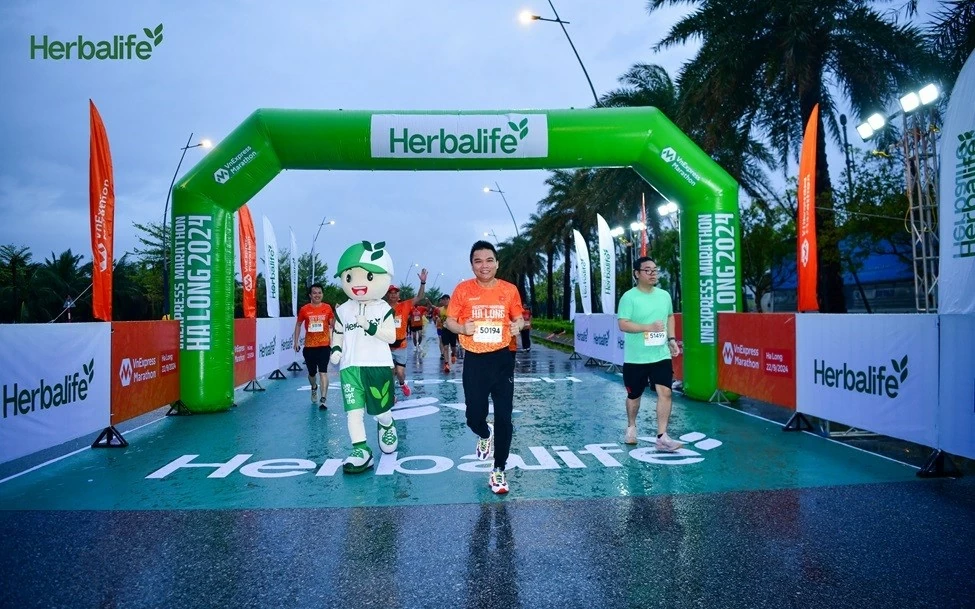 Herbalife Vietnam continues to encourage active lifestyles through VnEpxress Marathon Ha Long 2024 Herbalife Vietnam continues to encourage active lifestyles through VnEpxress Marathon Ha Long 2024