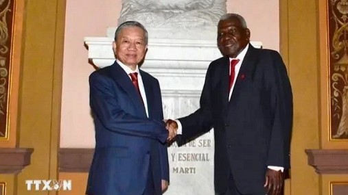 General Secretary, President To Lam meets with Cuban top legislator Esteban Lazo Hernandez