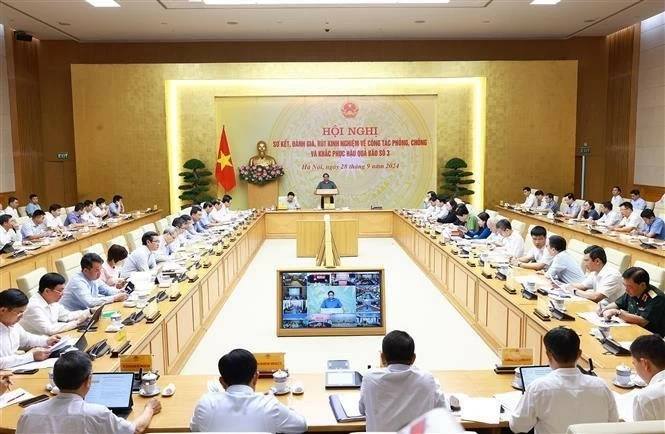 Prime Minister Pham Minh Chinh chairs the conference on September 28. (Photo: VNA) Prime Minister Pham Minh Chinh chairs the conference on September 28. (Photo: VNA)