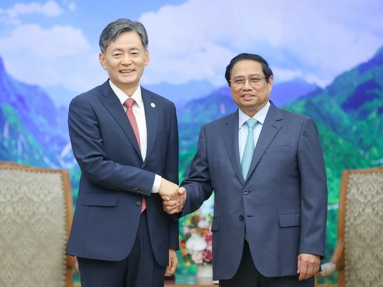 Thủ tướng Phạm Minh Chính và Tư lệnh Cảnh sát Quốc gia Hàn Quốc Cho Ji Ho - Ảnh: VGP/Nhật Bắc Thủ tướng Phạm Minh Chính và Tư lệnh Cảnh sát Quốc gia Hàn Quốc Cho Ji Ho - Ảnh: VGP/Nhật Bắc