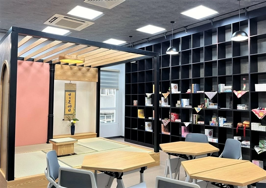 Opening ceremony of Japan Room at Diplomatic Academy Opening ceremony of Japan Room at Diplomatic Academy