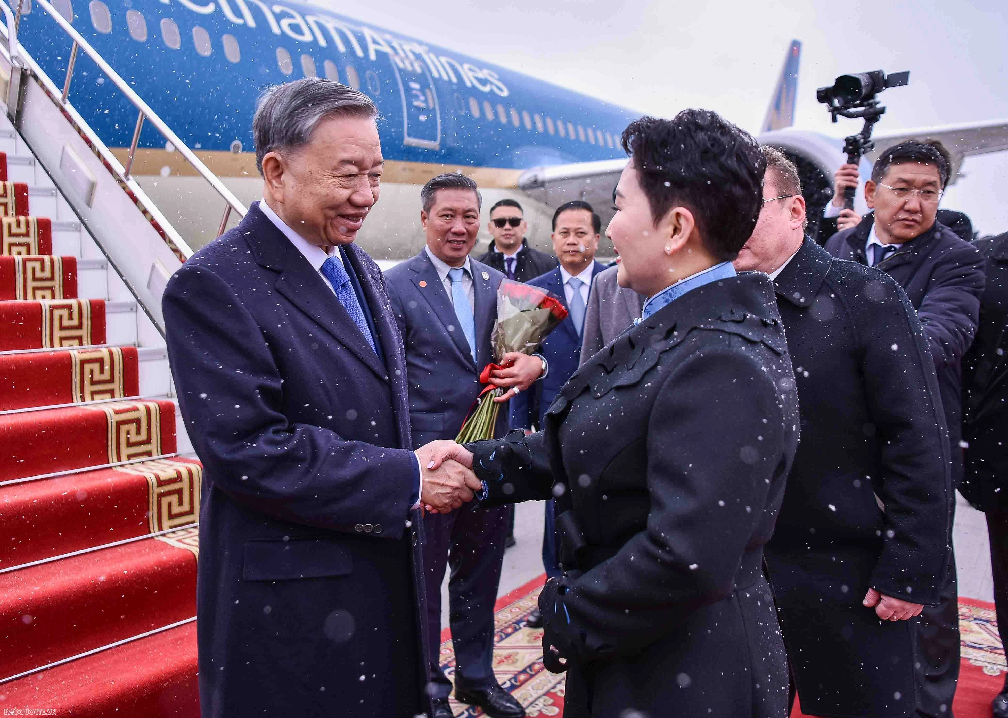 General Secretary, President To Lam arrives in Ulaanbaatar, beginning state visit to Mongolia General Secretary, President To Lam arrives in Ulaanbaatar, beginning state visit to Mongolia