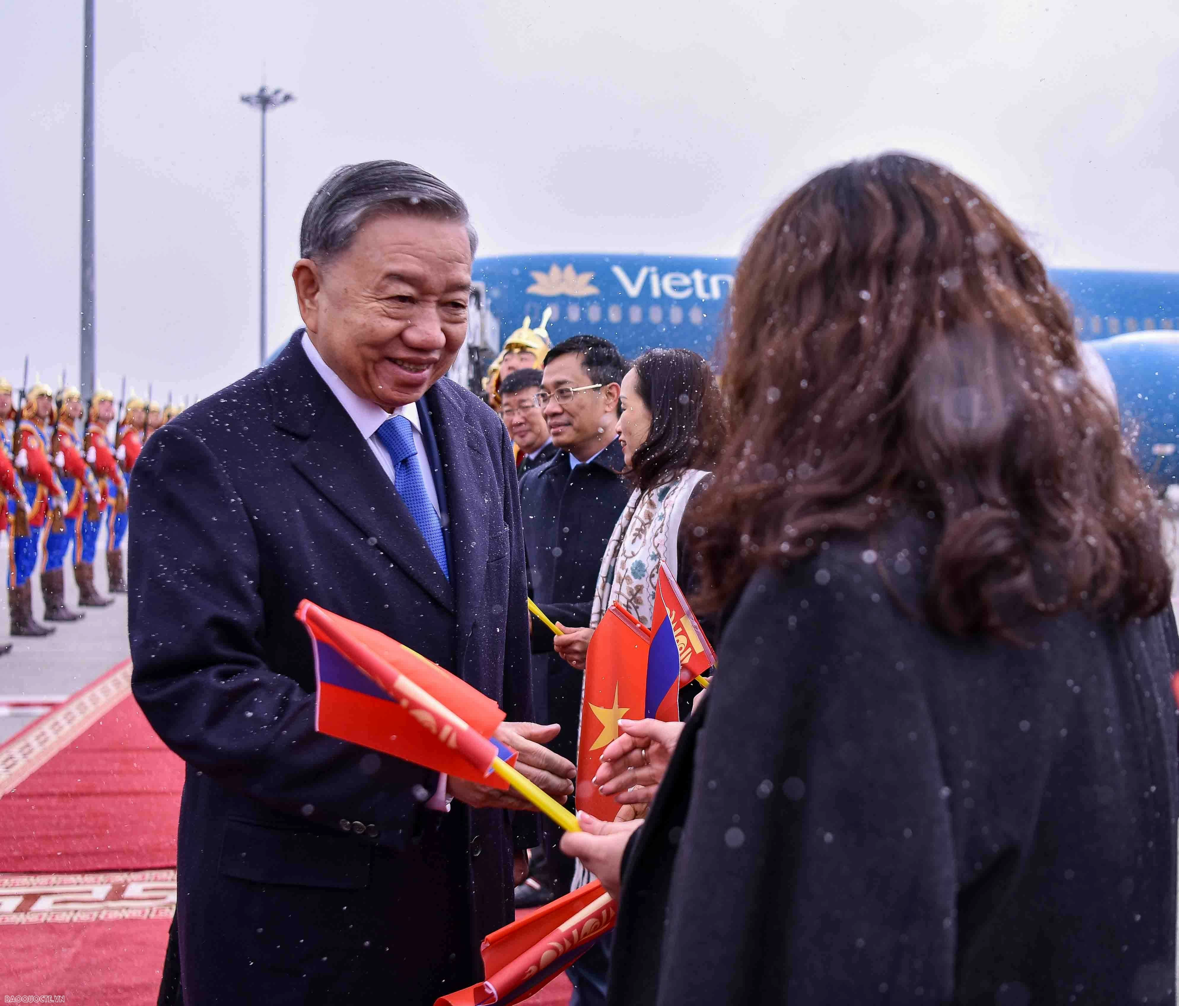 General Secretary, President To Lam arrives in Ulaanbaatar, beginning state visit to Mongolia General Secretary, President To Lam arrives in Ulaanbaatar, beginning state visit to Mongolia