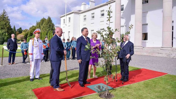 World &Vietnam Report's 35th anniversary: Edition from Embassy of Ireland