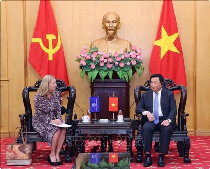 National politics academy fosters cooperation with WB National politics academy fosters cooperation with WB