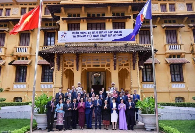 PM to attend 44th, 45th ASEAN Summits to affirm active, responsible role in regional cooperation PM to attend 44th, 45th ASEAN Summits to affirm active, responsible role in regional cooperation