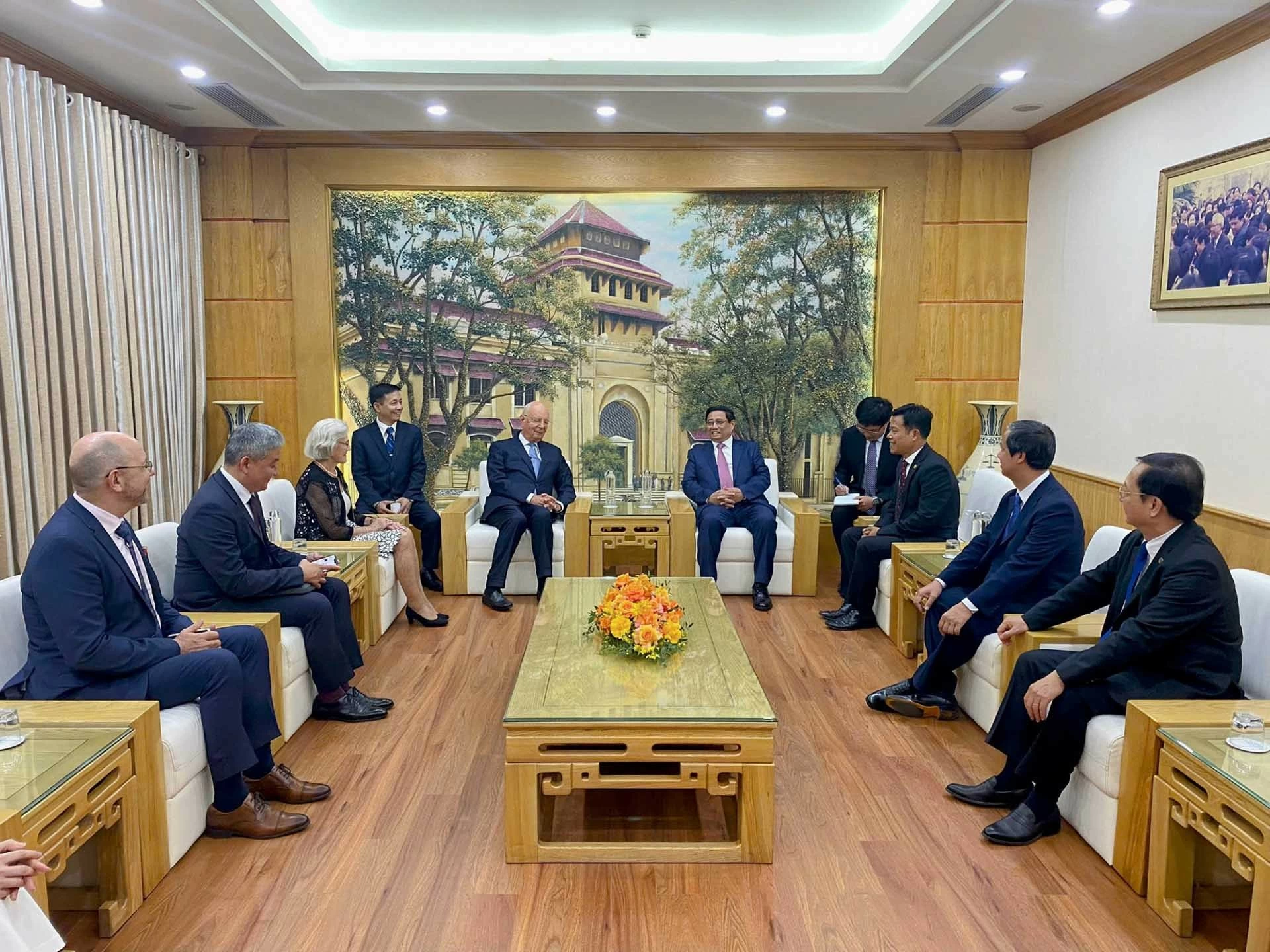 Vietnam is playing an increasingly active role at the World Economic Forum (WEF): Swiss Ambassador Vietnam is playing an increasingly active role at the World Economic Forum (WEF): Swiss Ambassador