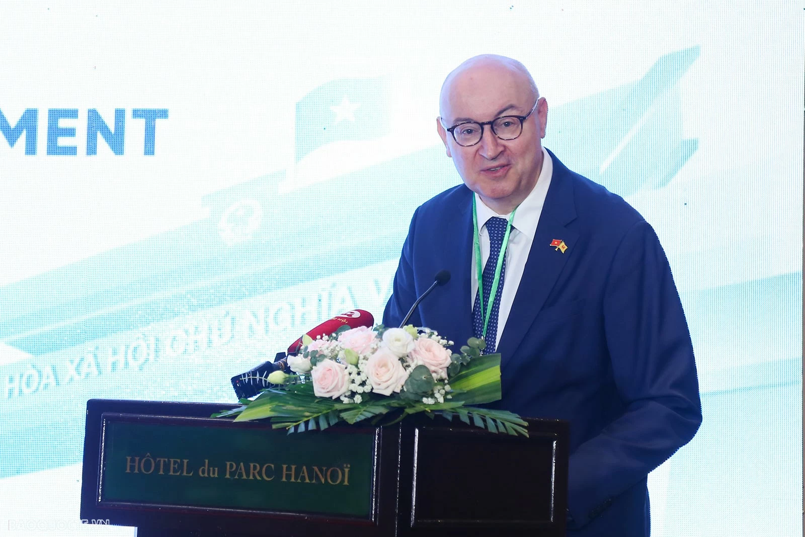 Vietnam's remarkable diplomatic efforts for peace and development in boundaries and seas Vietnam's remarkable diplomatic efforts for peace and development in boundaries and seas