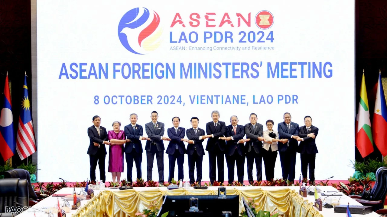 Solidarity, centrality key to success of ASEAN: Deputy PM Bui Thanh Son Solidarity, centrality key to success of ASEAN: Deputy PM Bui Thanh Son