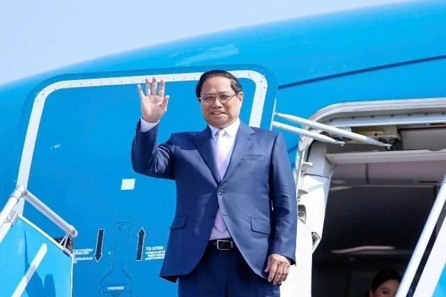 PM Pham Minh Chinh arrives in Vientiane for 44th, 45th ASEAN Summits PM Pham Minh Chinh arrives in Vientiane for 44th, 45th ASEAN Summits