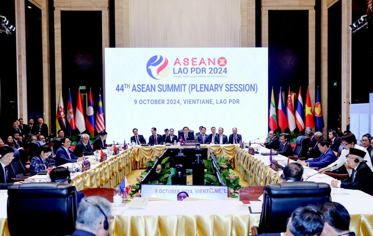 PM Pham Minh Chinh urges ASEAN to develop with new thinking, vision PM Pham Minh Chinh urges ASEAN to develop with new thinking, vision