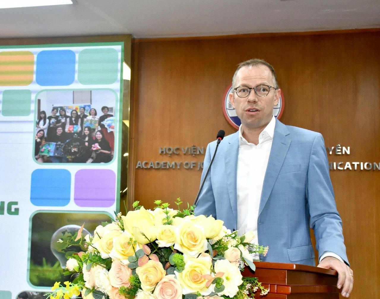 Deputy Ambassador of the Federal Republic of Germany Simon Kreye speaks at the events. (Photo: German Embassy in Hanoi) Deputy Ambassador of the Federal Republic of Germany Simon Kreye speaks at the events. (Photo: German Embassy in Hanoi)