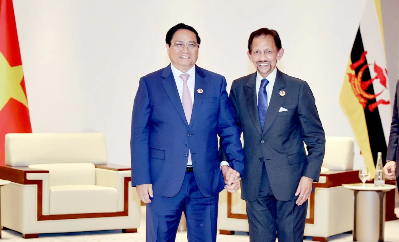 PM Pham Minh Chinh meets with Sultan of Brunei Haji Hassanal Bolkiah PM Pham Minh Chinh meets with Sultan of Brunei Haji Hassanal Bolkiah