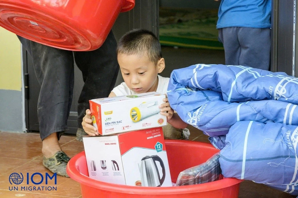 Japan provides 2 million USD in urgent support to UNICEF and IOM for typhoon relief in Vietnam Japan provides 2 million USD in urgent support to UNICEF and IOM for typhoon relief in Vietnam