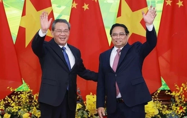Vietnamese Prime Minister holds talks with Chinese Premier Li Qiang Vietnamese Prime Minister holds talks with Chinese Premier Li Qiang