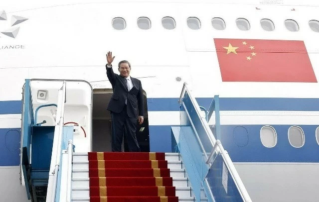 Chinese Premier Li Qiang left Hanoi, wrapped up official visit to Vietnam Chinese Premier Li Qiang left Hanoi, wrapped up official visit to Vietnam