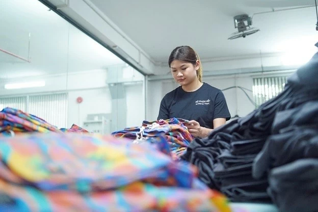 Nguyen Dang Thuy Khue and fabrics made from coffee grounds - A promising green startup Nguyen Dang Thuy Khue and fabrics made from coffee grounds - A promising green startup