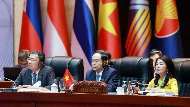 NA Chairman Tran Thanh Man attends AIPA-45 Executive Committee meeting in Vientiane NA Chairman Tran Thanh Man attends AIPA-45 Executive Committee meeting in Vientiane
