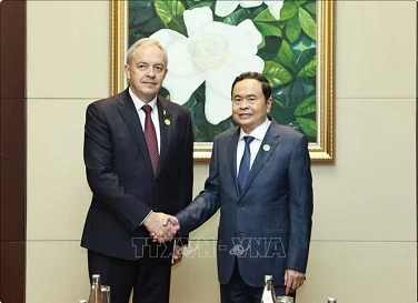 NA Chairman meets with Belarusian top legislator NA Chairman meets with Belarusian top legislator
