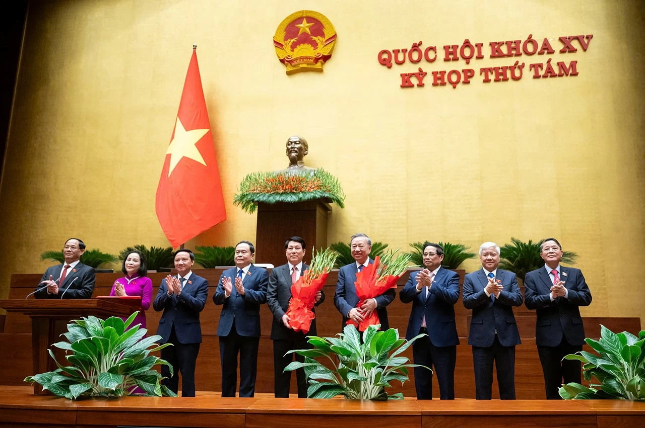Lao leader sends congratulations to newly elected President Luong Cuong Lao leader sends congratulations to newly elected President Luong Cuong