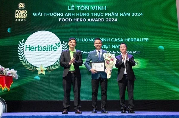 Herbalife Vietnam awarded Herbalife Vietnam awarded 'Social impact award' at the Food Hero Award ceremony 2024