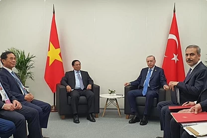 Vietnamese PM meets with Turkish President in Russia Vietnamese PM meets with Turkish President in Russia