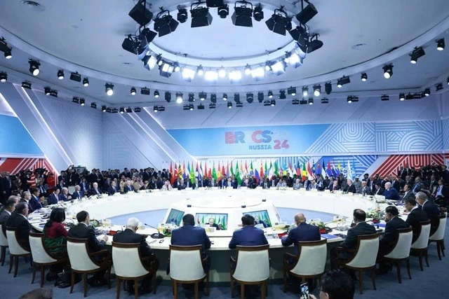 PM Pham Minh Chinh speaks on strategic connections at expanded BRICS Summit PM Pham Minh Chinh speaks on strategic connections at expanded BRICS Summit