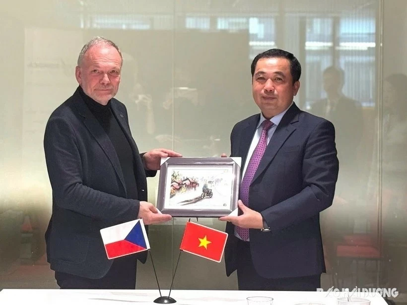 Hai Duong promotes investment, labour cooperation with Czech Republic Hai Duong promotes investment, labour cooperation with Czech Republic