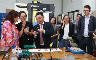 Hỗ trợ sinh viên Việt Nam tiếp cận thị trường lao động Đức