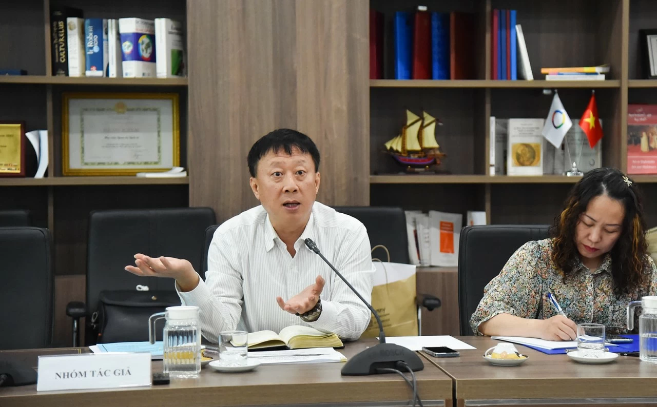 Service Department for Diplomatic Corps defends scientific research on innovating financial autonomy mechanisms for public service units Service Department for Diplomatic Corps defends scientific research on innovating financial autonomy mechanisms for public service units