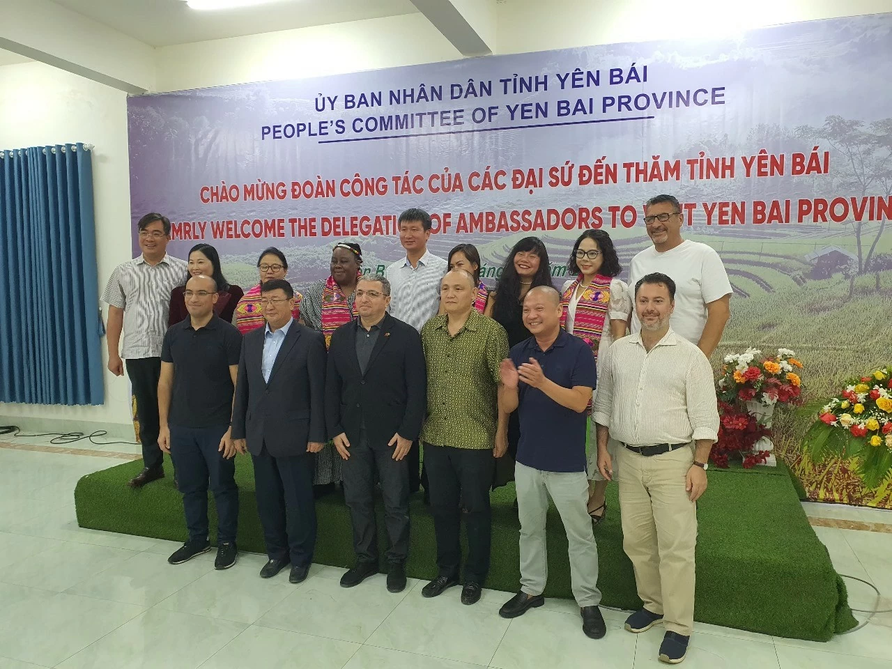 Chương trình 'Ẩm thực cho em' tại Mù Căng Chải, Yên Bái Chương trình 'Ẩm thực cho em' tại Mù Căng Chải, Yên Bái