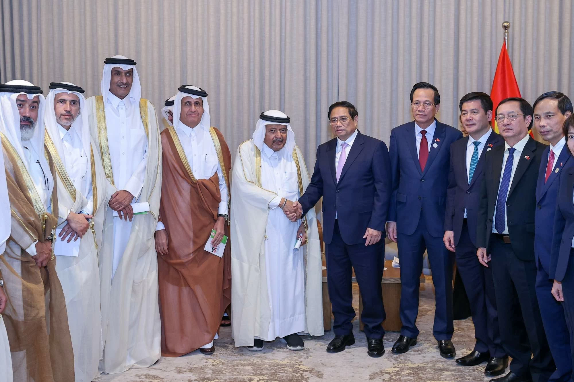PM Pham Minh Chinh receives a delegation of Qatari enterprises PM Pham Minh Chinh receives a delegation of Qatari enterprises