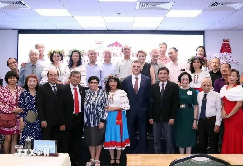 Russian October Revolution get-together held in Ho Chi Minh City Russian October Revolution get-together held in Ho Chi Minh City