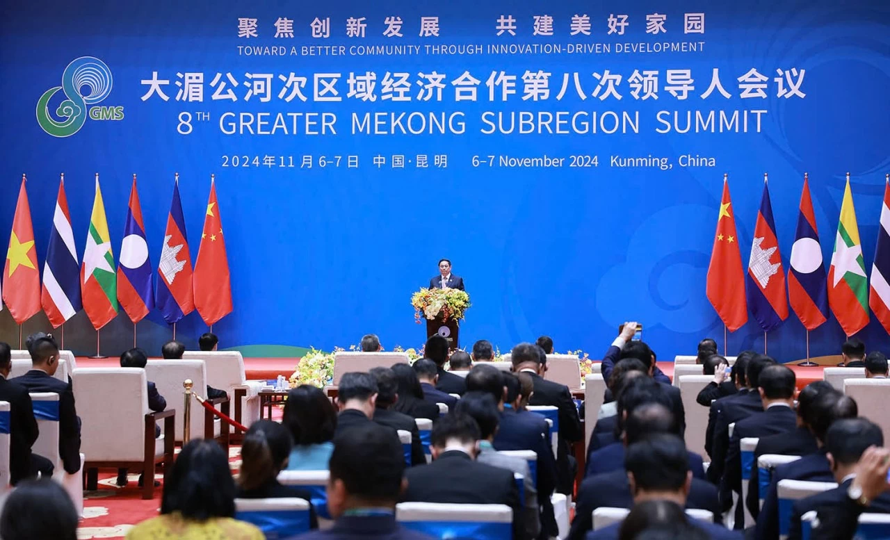 PM Pham Minh Chinh attends 8th GMS Summit to develop new-generation economic corridors PM Pham Minh Chinh attends 8th GMS Summit to develop new-generation economic corridors