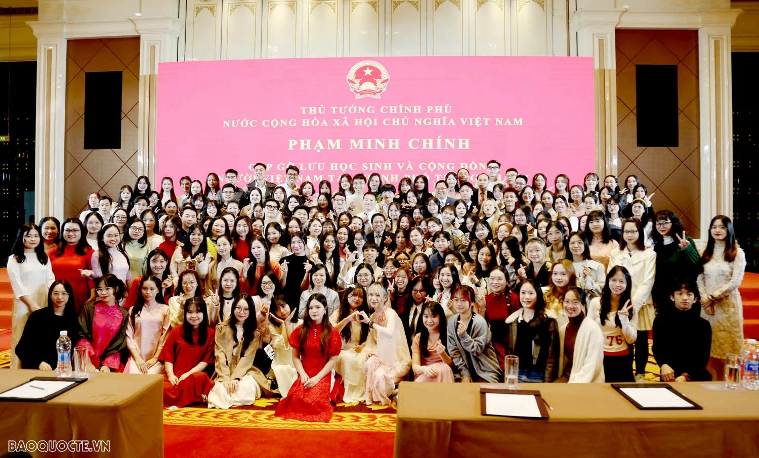 Prime Minister Pham Minh Chinh meets Vietnamese community in China's Chongqing city Prime Minister Pham Minh Chinh meets Vietnamese community in China's Chongqing city