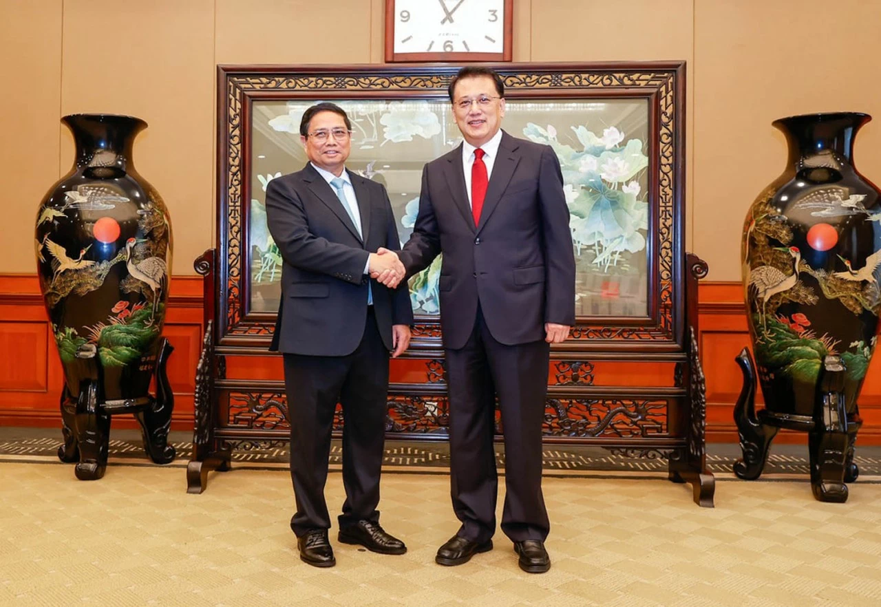 PM Pham Minh Chinh receives Secretary of the Chongqing Municipal Party Committee PM Pham Minh Chinh receives Secretary of the Chongqing Municipal Party Committee