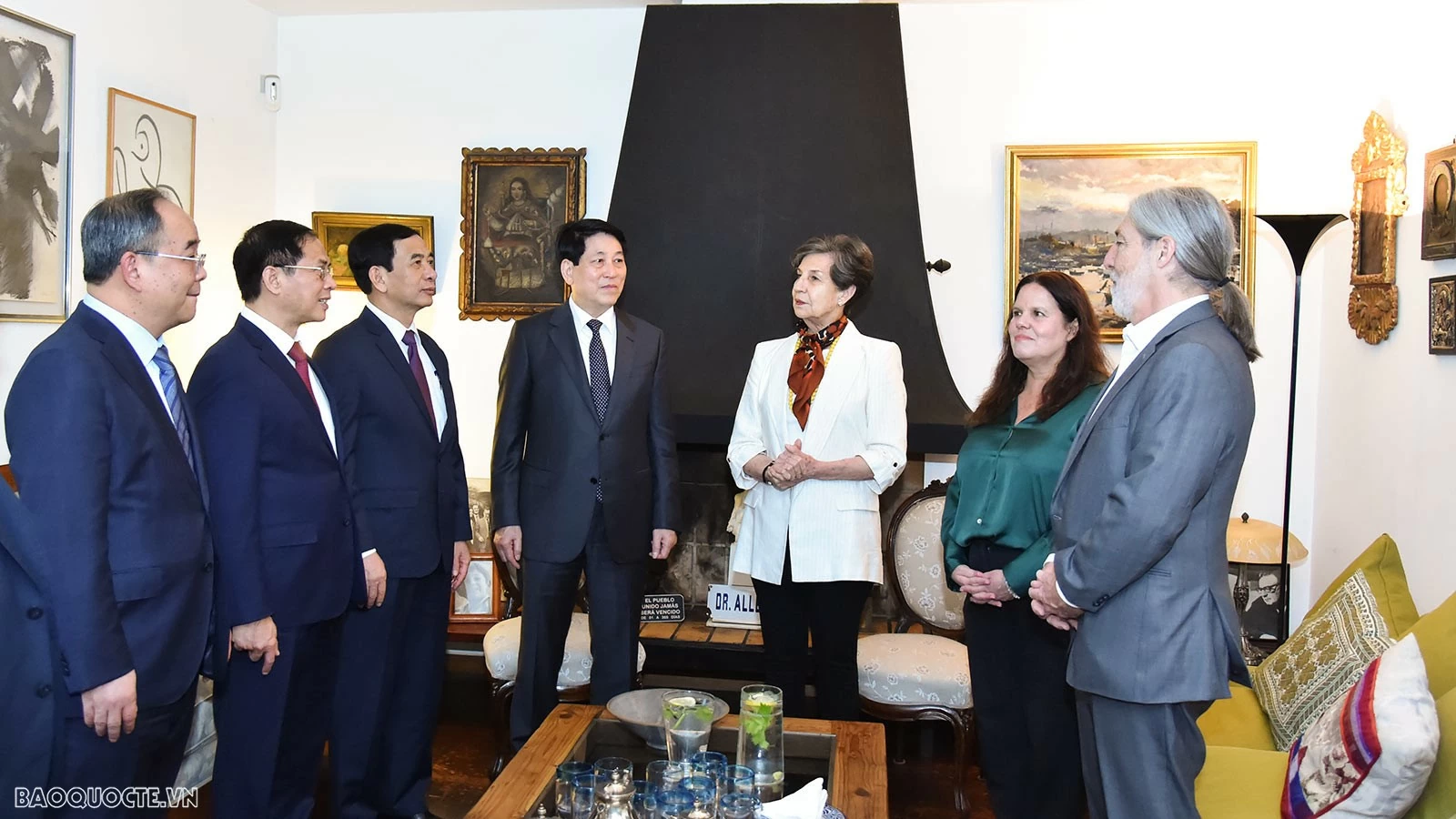 President Luong Cuong visits late Chilean President's family in Santiago President Luong Cuong visits late Chilean President's family in Santiago