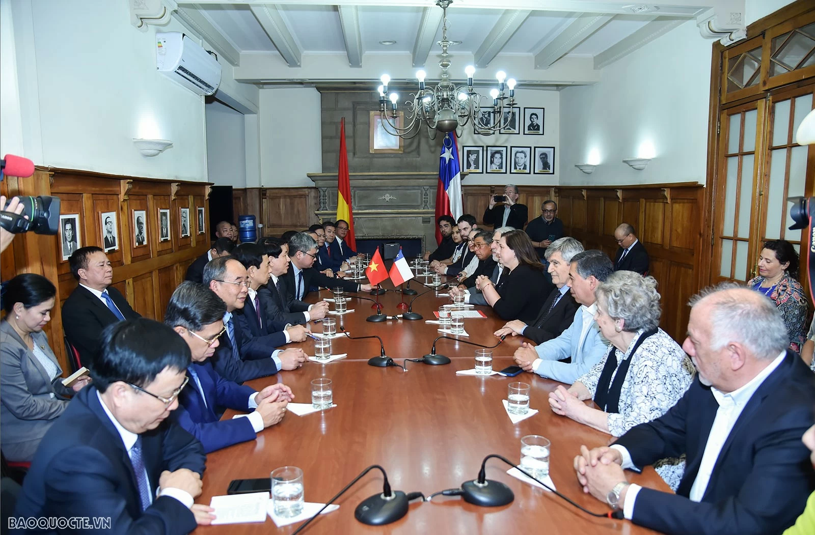 President Luong Cuong receives leader of Socialist Party of Chile in Santiago President Luong Cuong receives leader of Socialist Party of Chile in Santiago