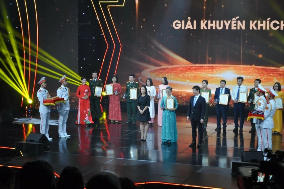 New Content of Regulations for the 17th Press Award “For the Cause of Great National Unity New Content of Regulations for the 17th Press Award “For the Cause of Great National Unity