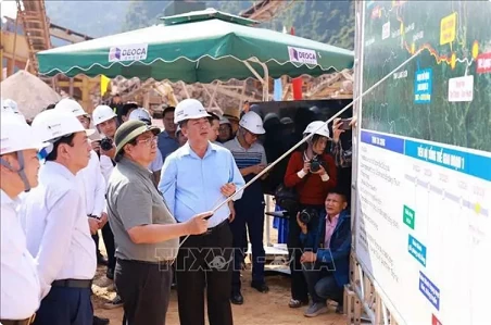 PM orders expediting expressway projects, smart border gate in Lang Son, Cao Bang PM orders expediting expressway projects, smart border gate in Lang Son, Cao Bang