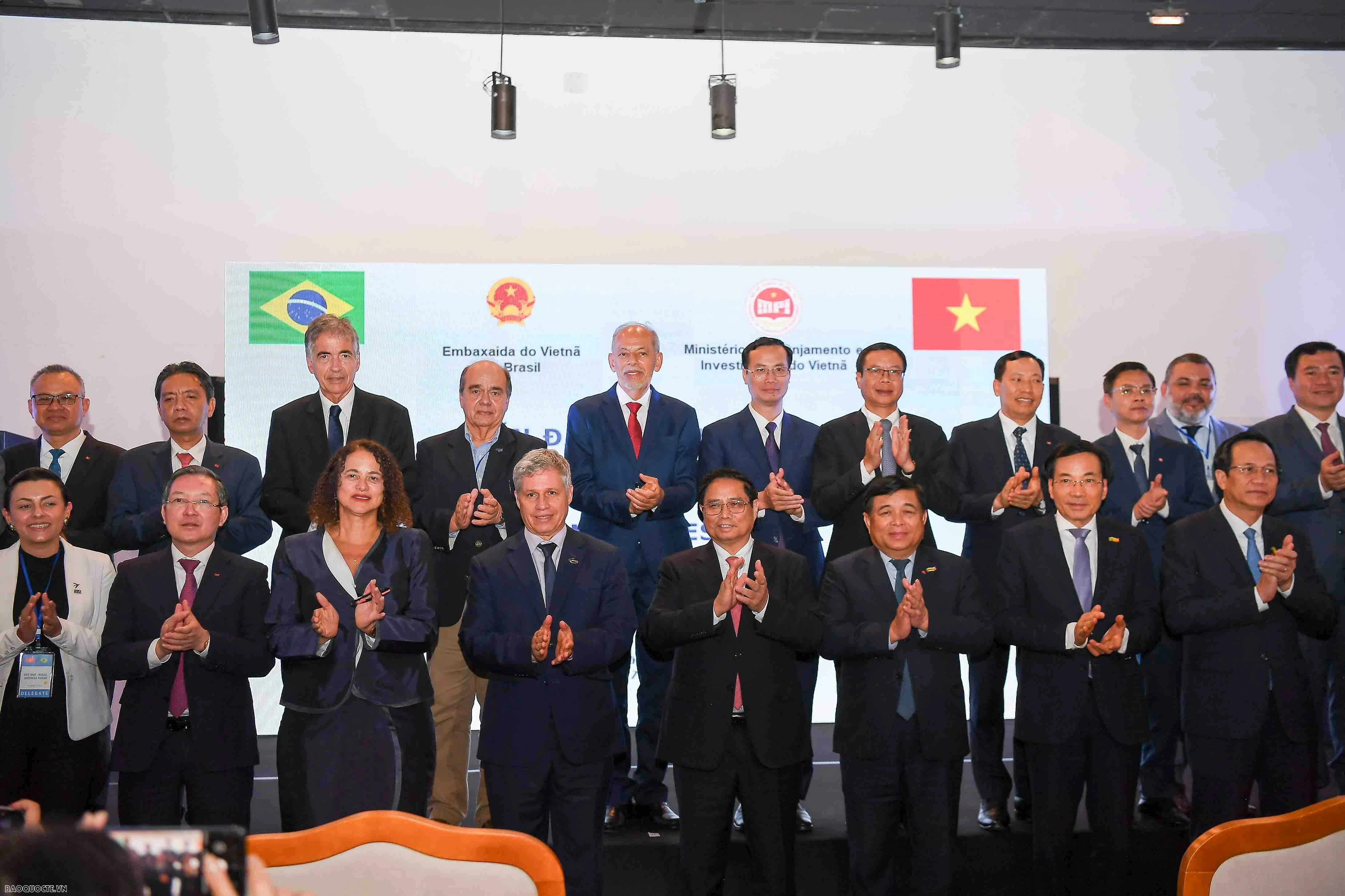PM Pham Minh Cihinh attends Vietnam-Brazil business forum in Rio de Janeiro PM Pham Minh Cihinh attends Vietnam-Brazil business forum in Rio de Janeiro