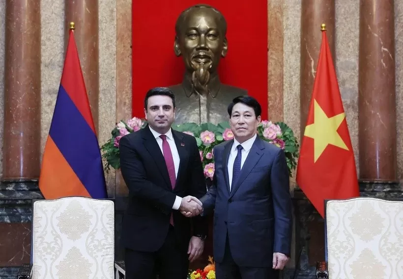 President Luong Cuong receives Armenian NA President Alen Simonyan President Luong Cuong receives Armenian NA President Alen Simonyan