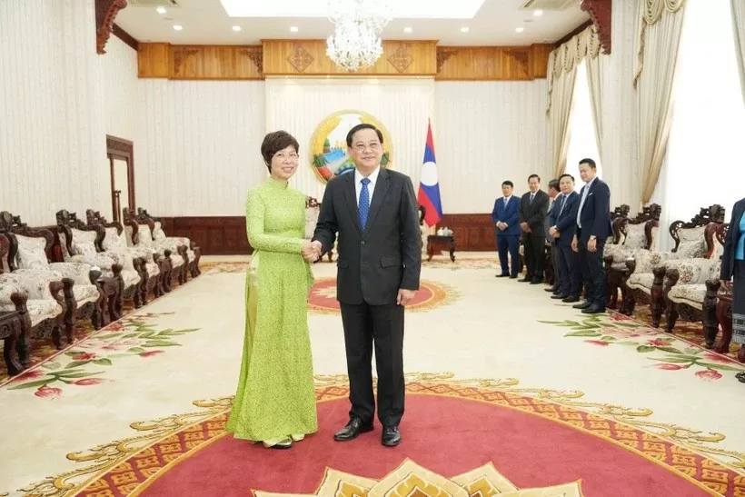 Lao Prime Minister Sonexay Siphandone receives VNA General Director in Vientiane Lao Prime Minister Sonexay Siphandone receives VNA General Director in Vientiane