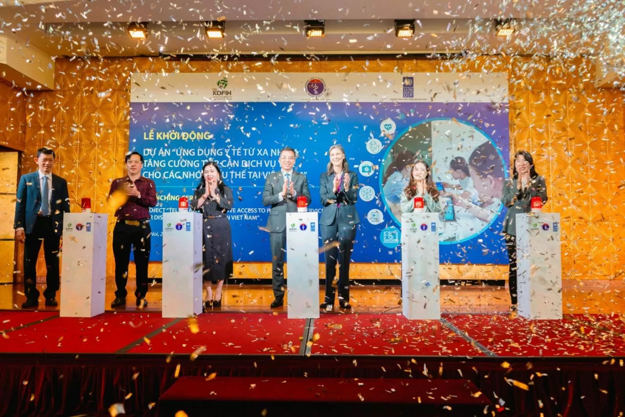 Delegates at the launched the project “Telehealth to improve access to healthcare services for disadvantaged groups in Vietnam.” (Photo: UNDP) Delegates at the launched the project “Telehealth to improve access to healthcare services for disadvantaged groups in Vietnam.” (Photo: UNDP)
