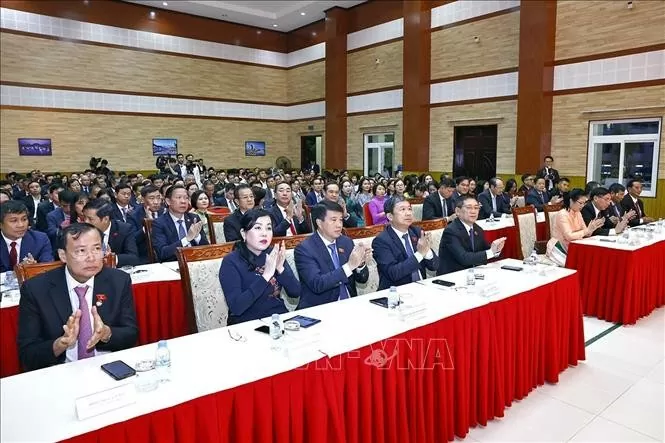 Chủ tịch Quốc hội mong muốn cộng đồng người Việt tại Campuchia luôn phát huy tinh thần đoàn kết Chủ tịch Quốc hội mong muốn cộng đồng người Việt tại Campuchia luôn phát huy tinh thần đoàn kết